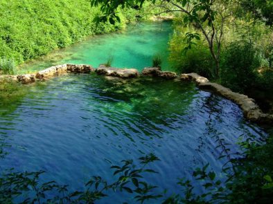 Los Alrededores