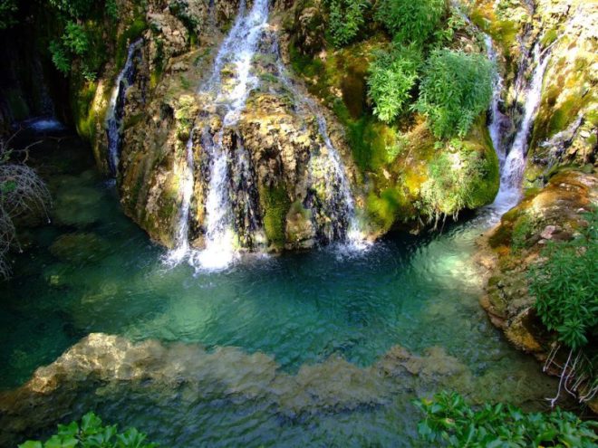 Los Alrededores
