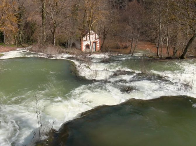 Los Alrededores