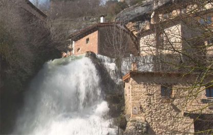 cascada-pueblo