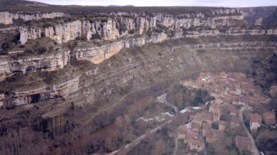 Vista aérea Orbaneja del Castillo