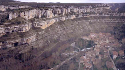 Vista aérea Orbaneja del Castillo